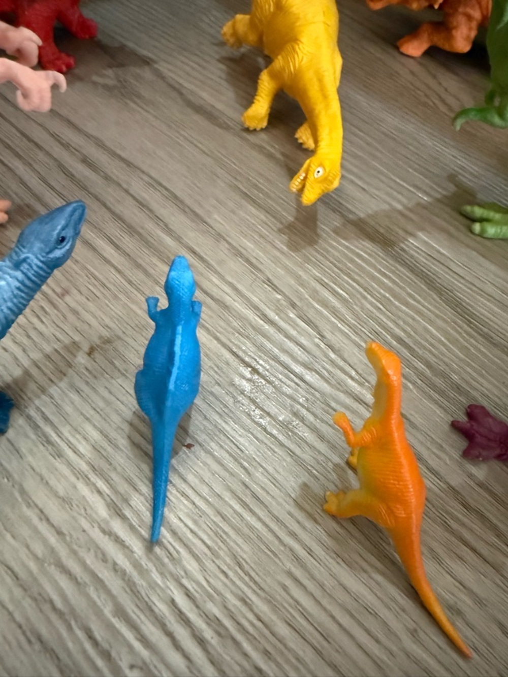 Colorful Assorted Reptile Toy Set - Multicolor - Picture 2 of 7